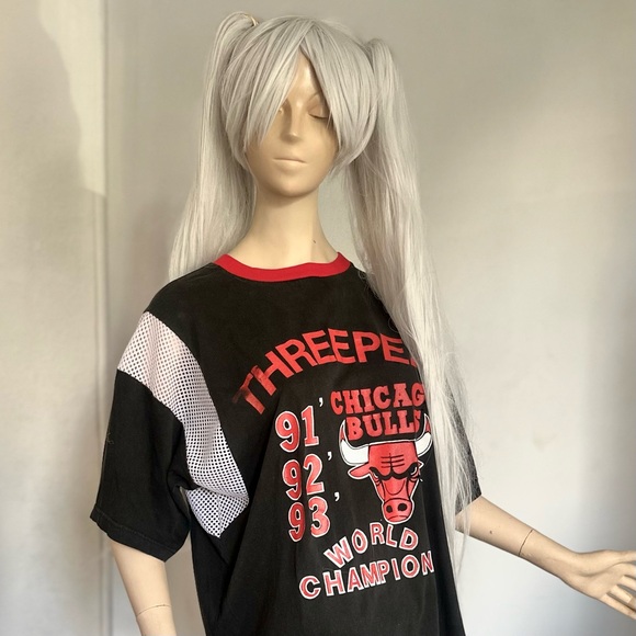 Vintage 90s reworked Chicago Bulls threepeat tee - Picture 7 of 11